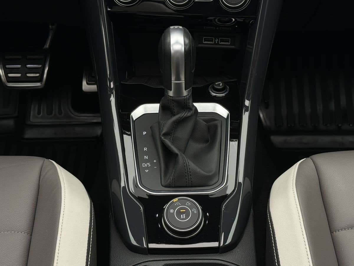 Volkswagen T-Roc 2.0 TSI DSG 4Motion Sport+PANO+LED+LEDER+ foto 24