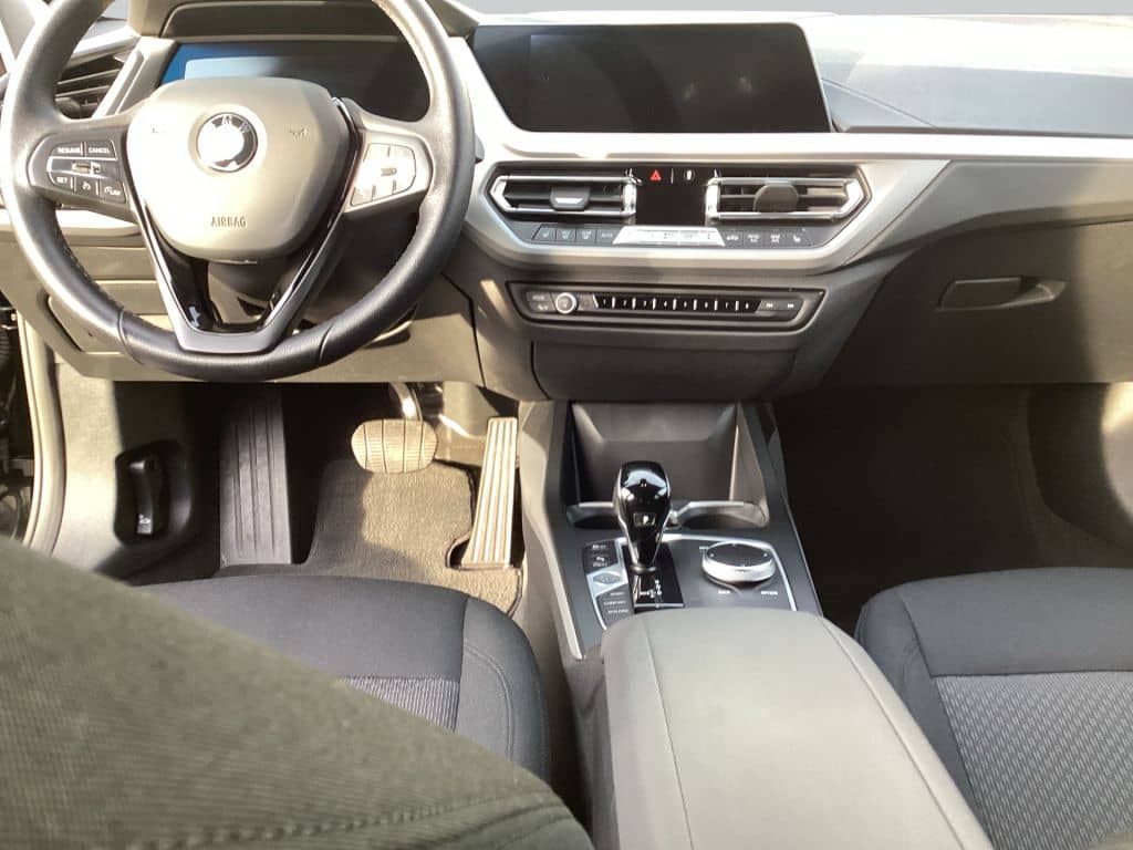 BMW 118d Aut. Advantage foto 16