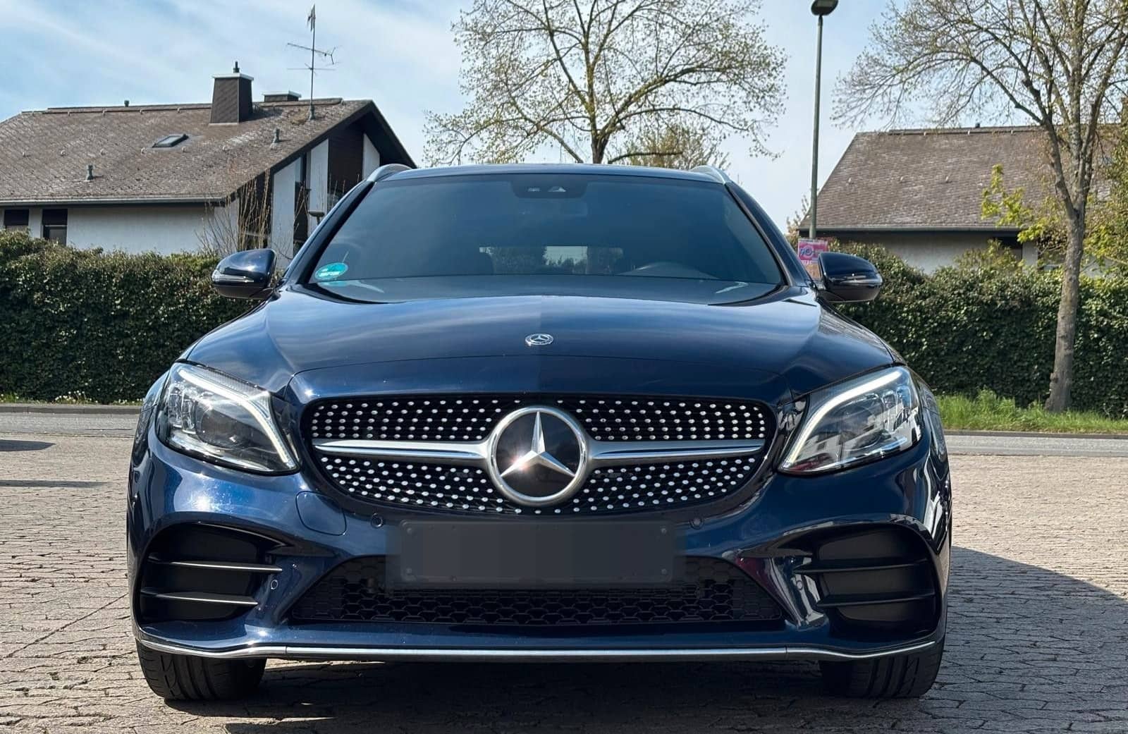 Mercedes-Benz AMG Line | Standheizung | LED | Navi | CarPlay foto 3