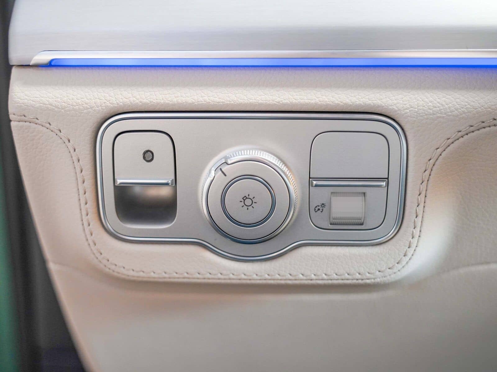 Mercedes-Benz GLE 350 de 4M AMG Line Night Ireland mid green foto 20