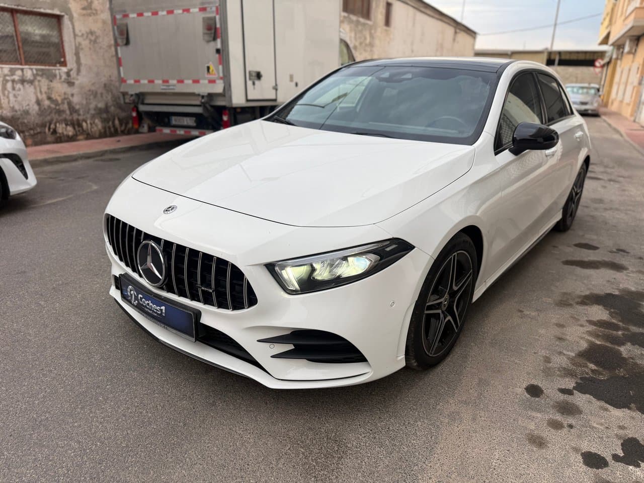 Mercedes-Benz Clase A blanco importado desde Alemania y entregado en España