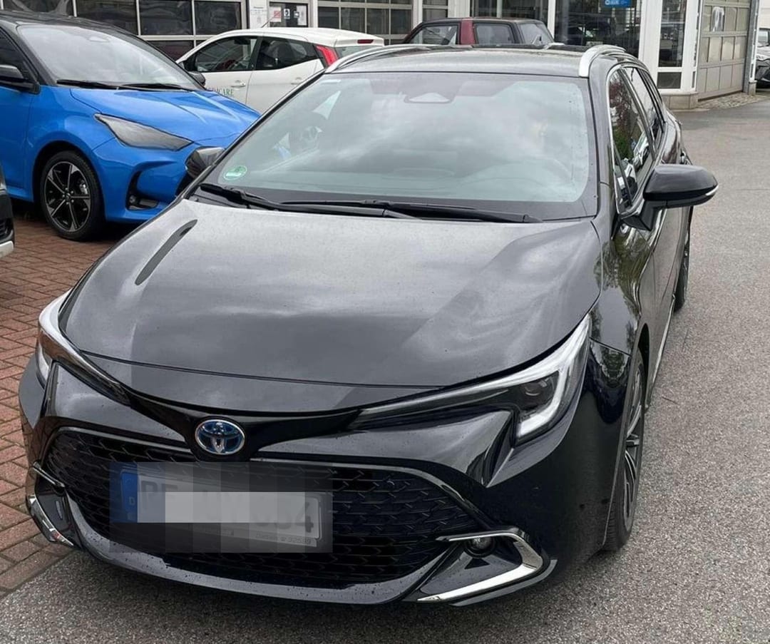 Toyota Corolla Hybrid Team D 2023