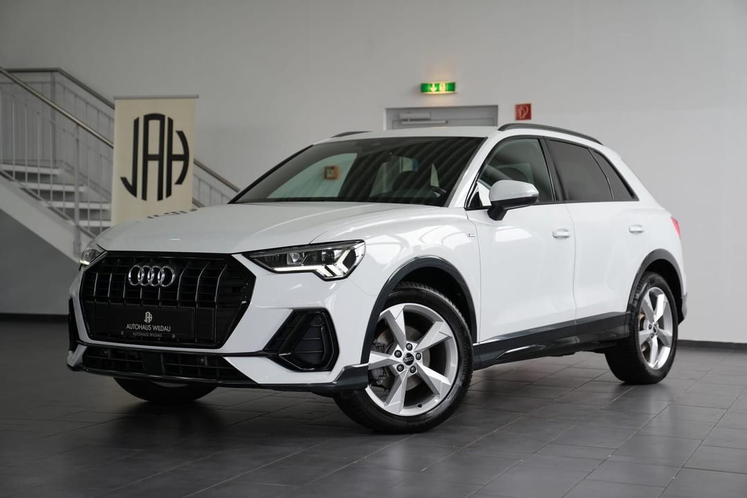 Audi Q3 35 TFSI S line 2022