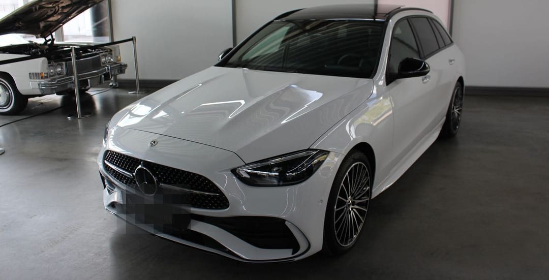 Mercedes-Benz C 220 d T AMG Premium 2025