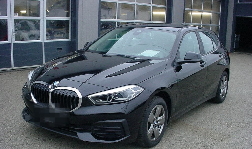 BMW 118i Advantage 2022