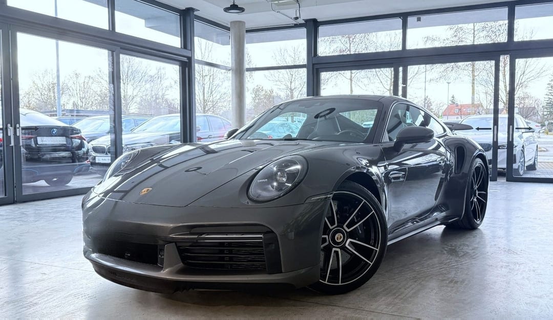 Porsche 911 Turbo S 2020