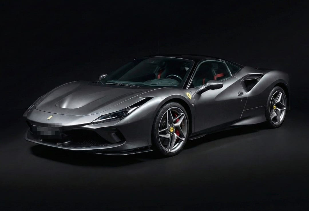 Ferrari F8 Tributo 2021