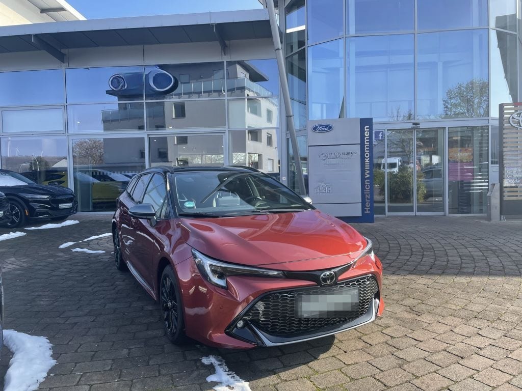Toyota Corolla 2.0 Hybrid Touring Sports GR 2025