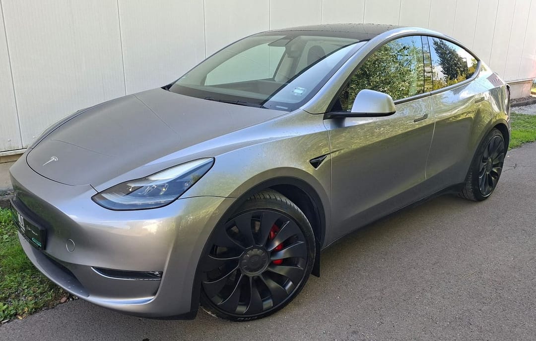 Tesla Model Y Performance Dual AWD 2023