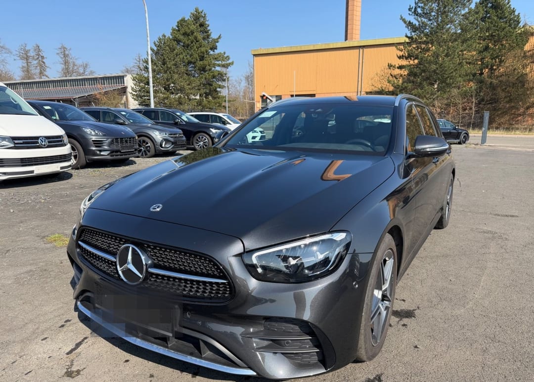 Mercedes-Benz E 200d T AMG 2023