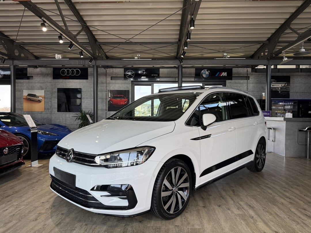 Volkswagen Touran R-Line DSG 2017