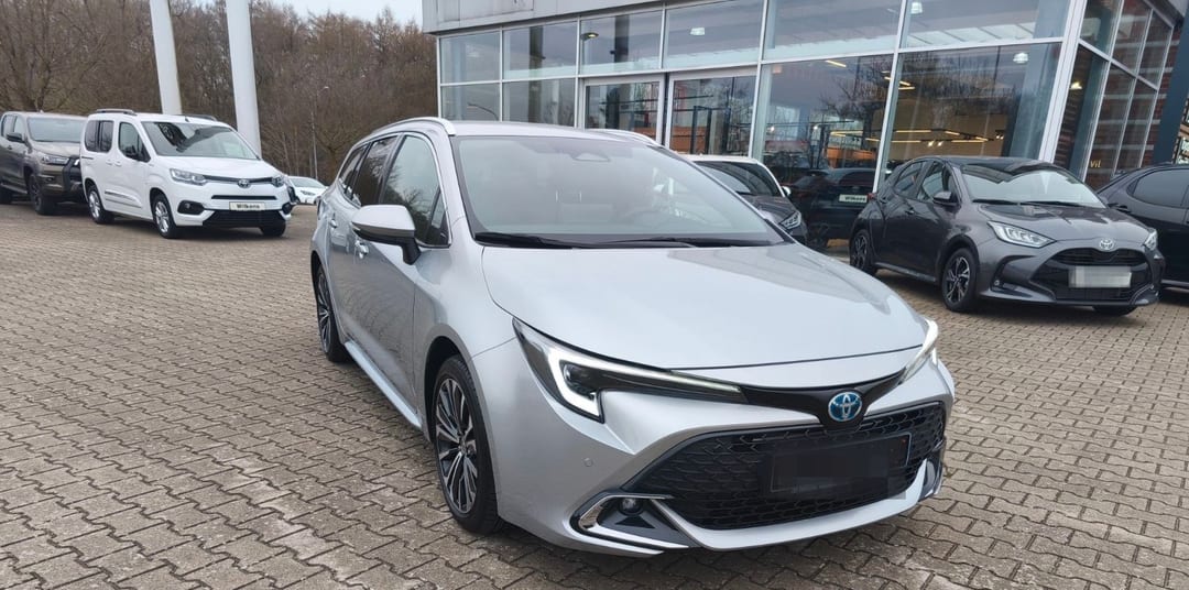 Toyota Corolla Touring Sports Hybrid Team D 2024