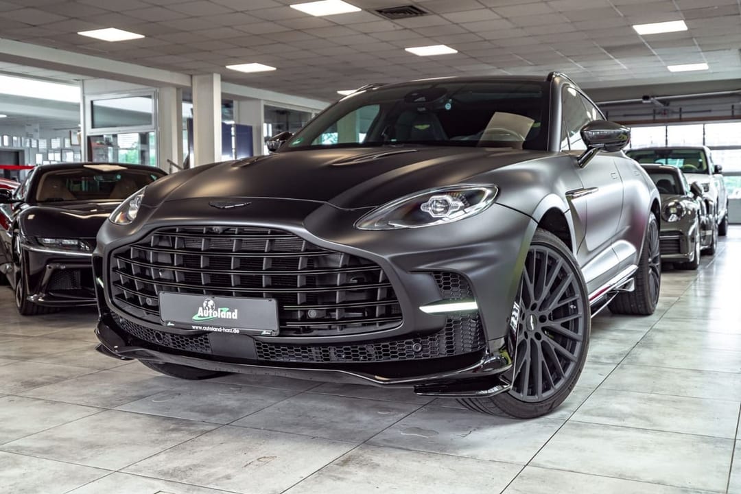 Aston Martin DBX 707 2022