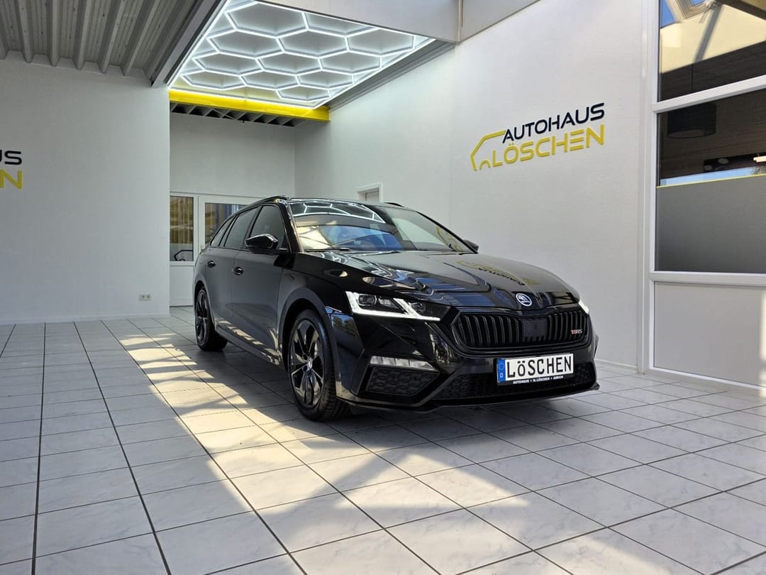 Skoda Octavia Combi RS 2023