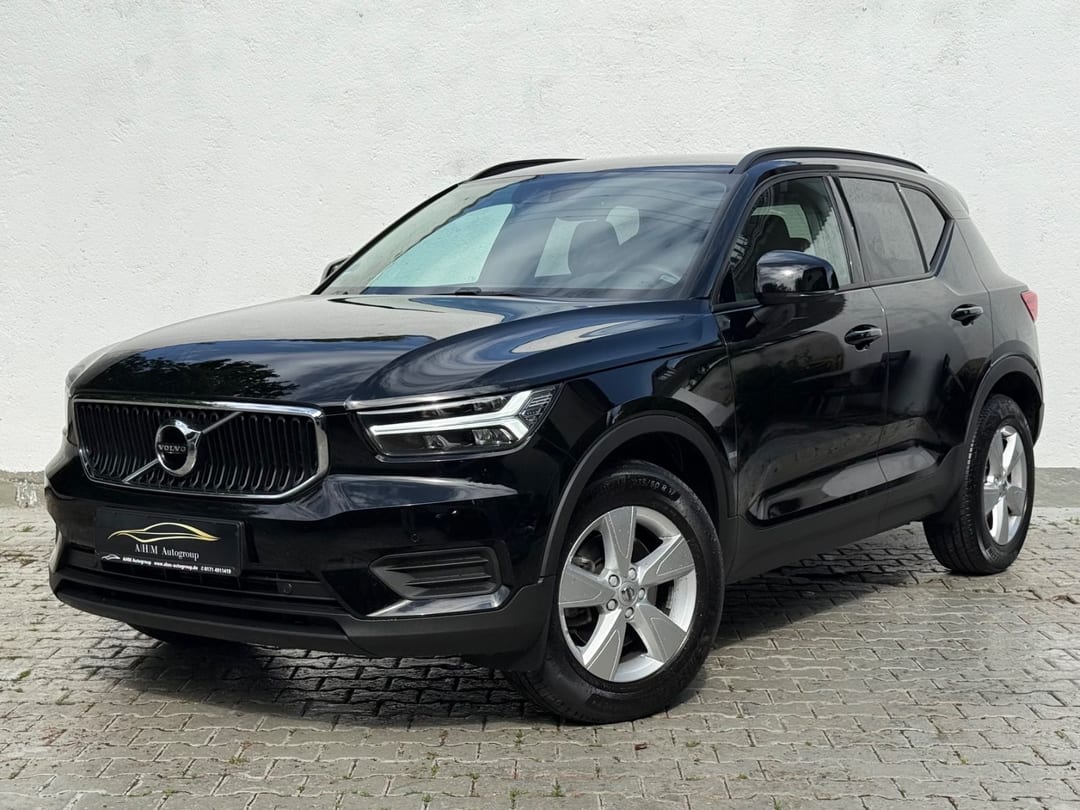 Volvo XC40 Momentum Core 2WD 2021