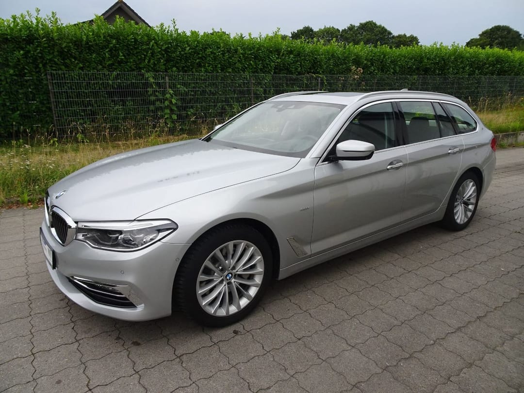 BMW 530 5 Touring 530 i Luxury 2018