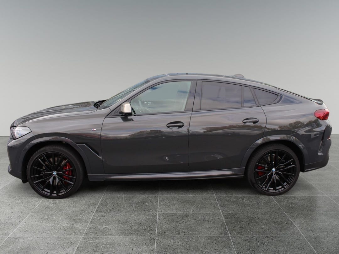 BMW X6 M50i 2021