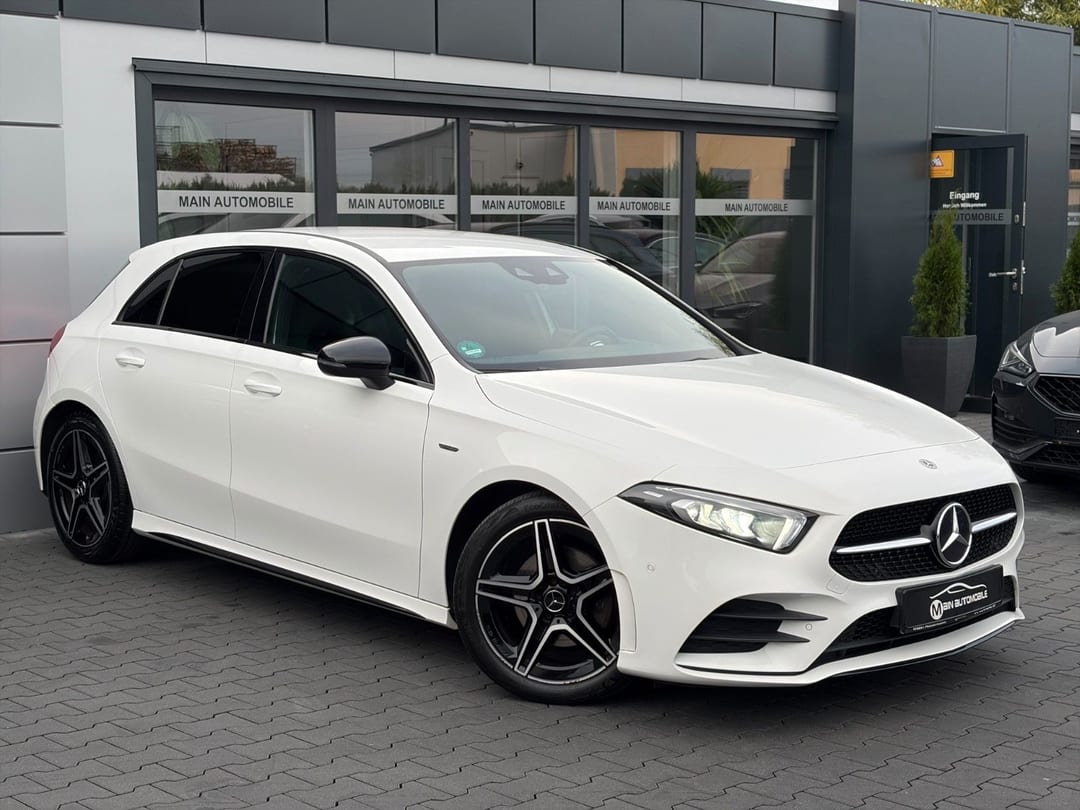 Mercedes-Benz A 200 Edition AMG-Sport 7G-DCT MBUX 2021
