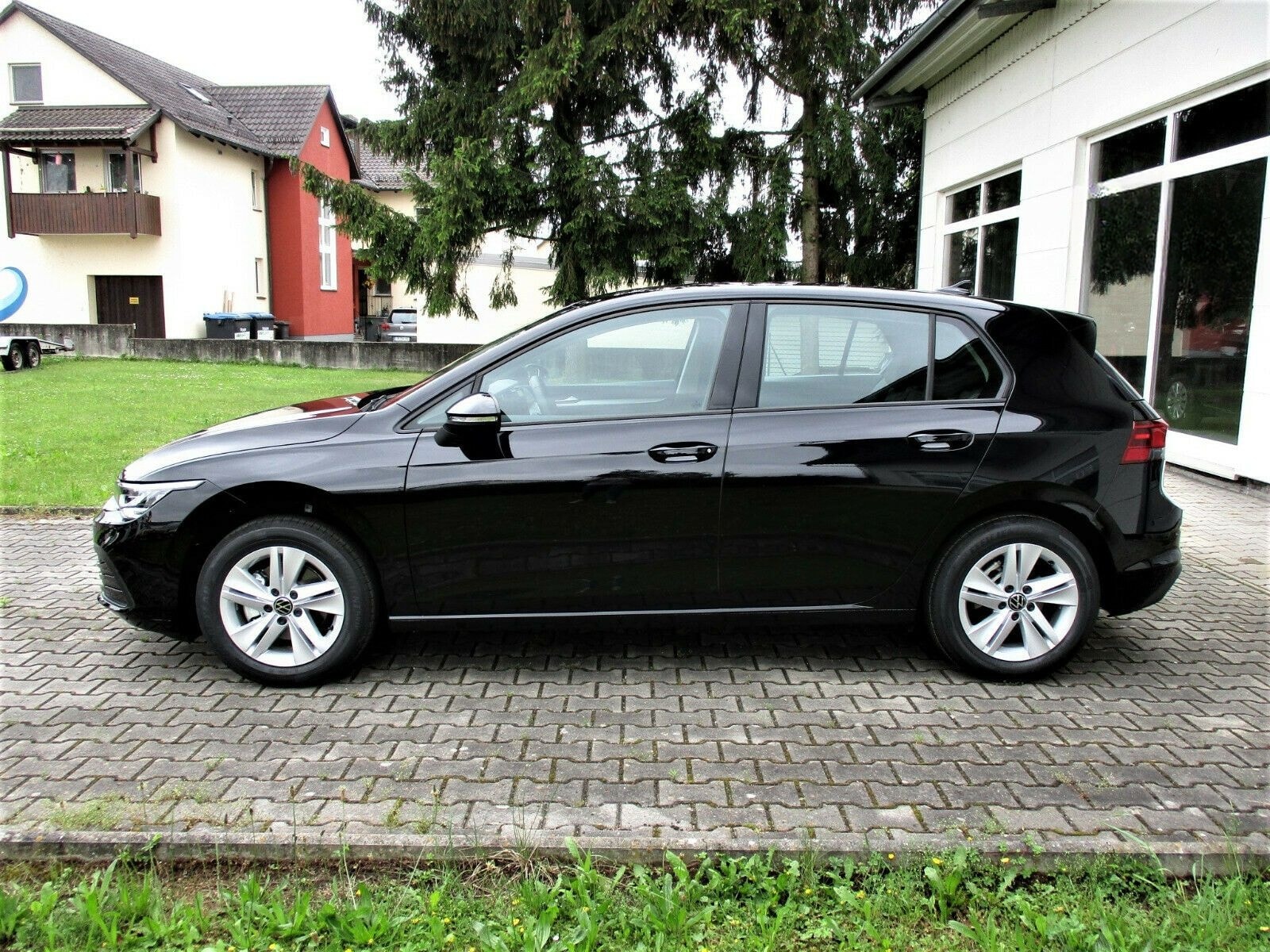 Volkswagen Golf VIII 1.5 TSI Life Navi / PDC foto 2