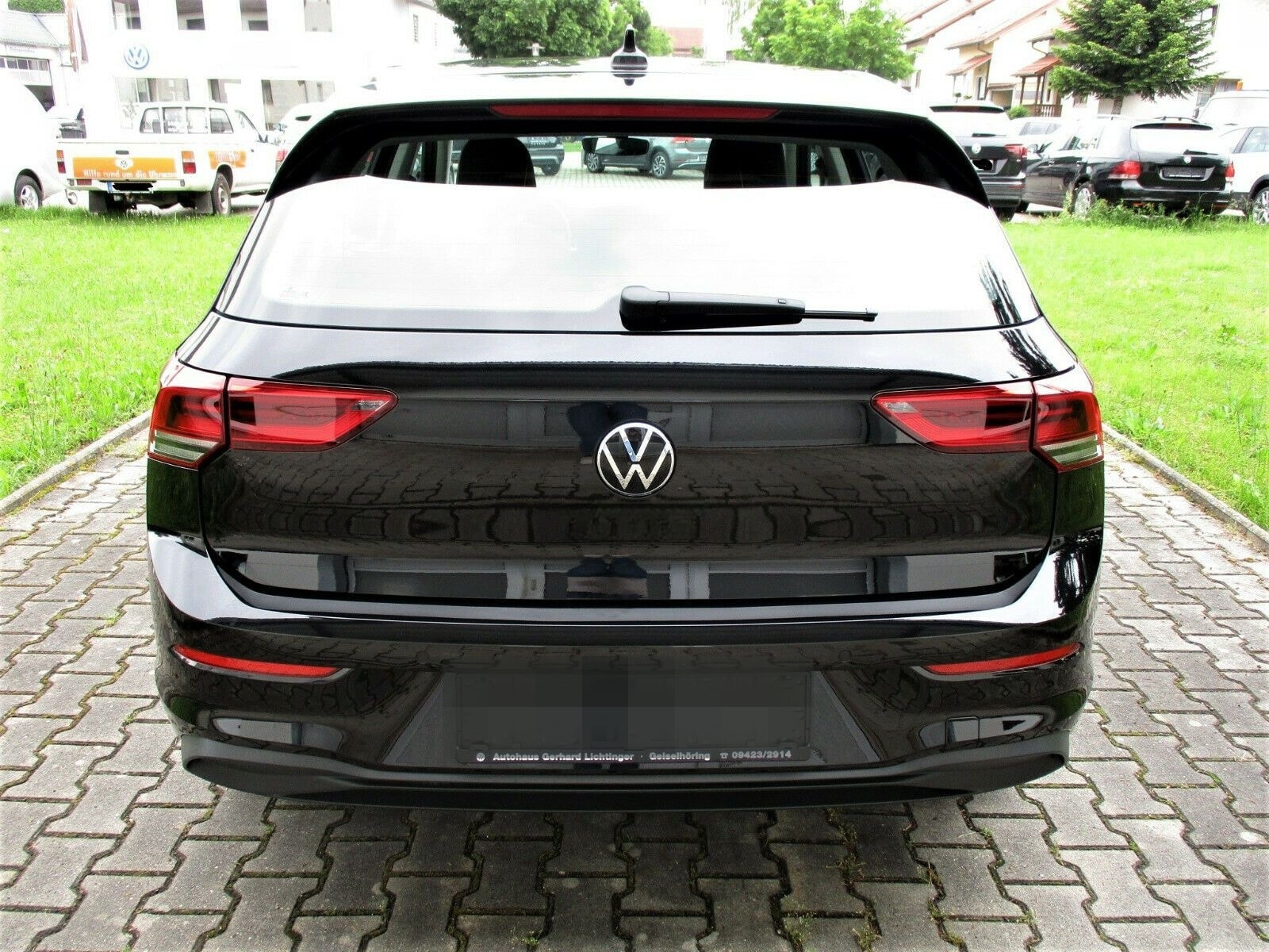 Volkswagen Golf VIII 1.5 TSI Life Navi / PDC foto 4