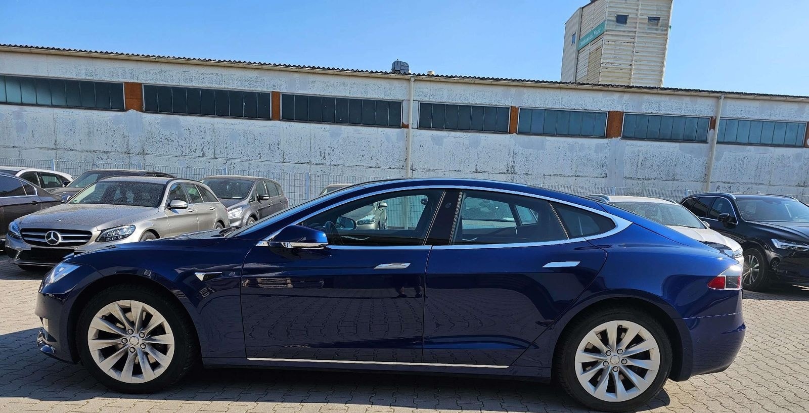 Tesla Model S 75 foto 4