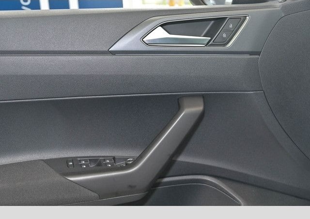 Volkswagen Taigo R-Line 1.0 TSI DSG IQ Navi DC DAB foto 14