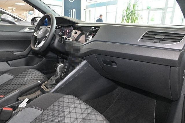 Volkswagen Taigo R-Line 1.0 TSI DSG IQ Navi DC DAB foto 9