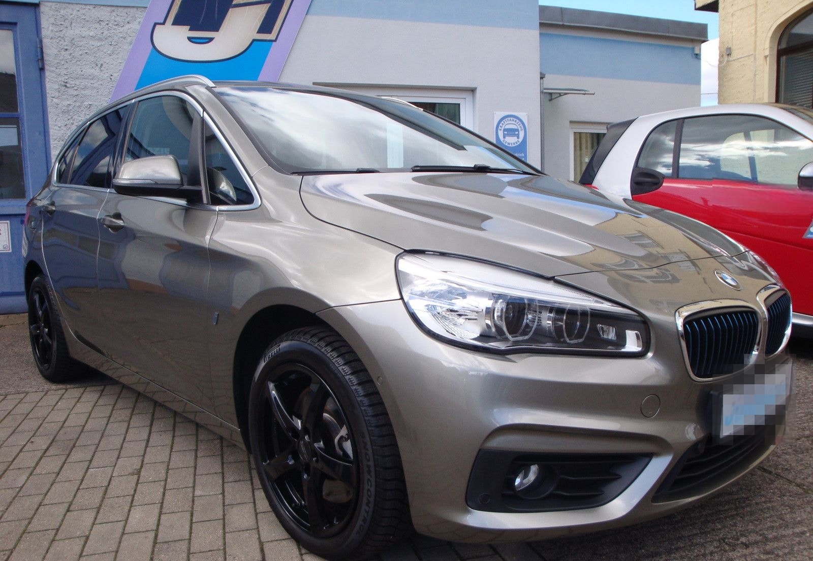 BMW 225 Baureihe 2 Active Tourer 225 xe Advantage foto 3
