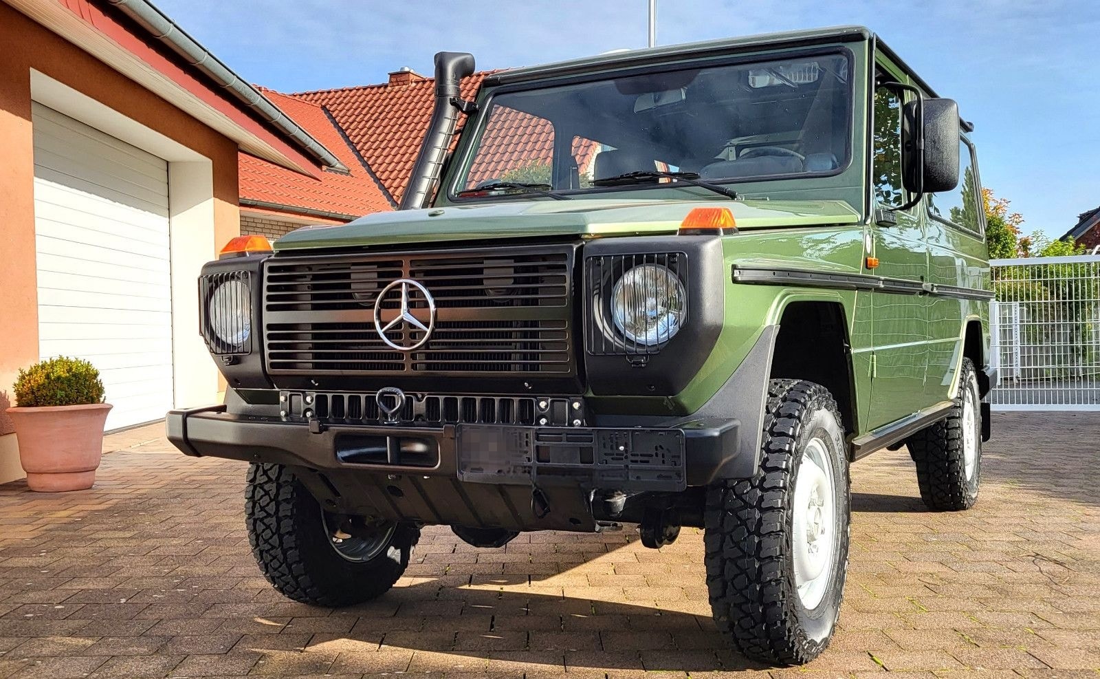 Mercedes-Benz 300GD"Zypressengrün"1 von 372 Stück! foto 3