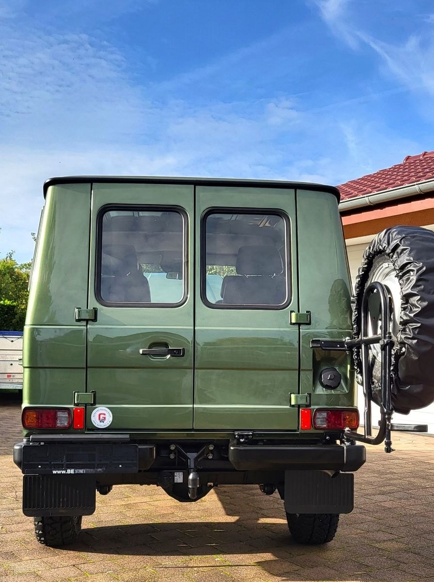 Mercedes-Benz 300GD"Zypressengrün"1 von 372 Stück! foto 8