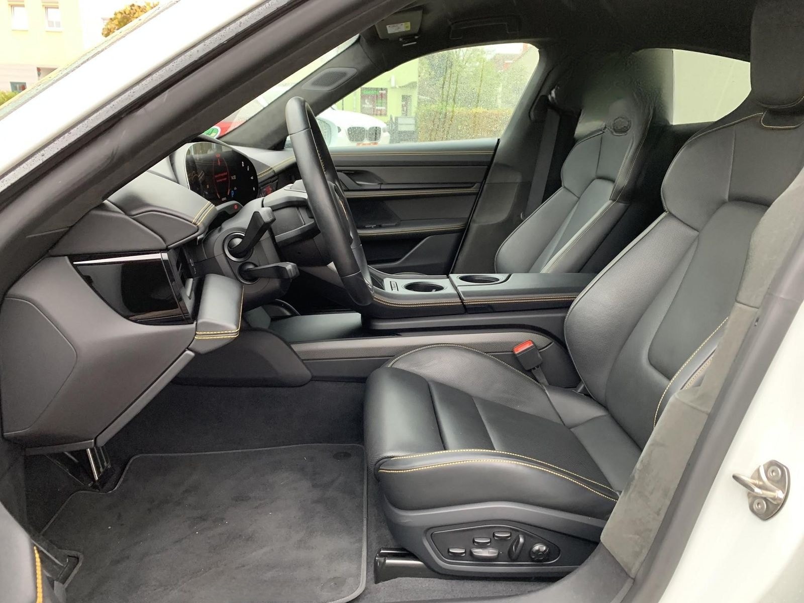 Porsche Taycan Turbo S Mod.23 Burmester+Sitzklima+Lift foto 12