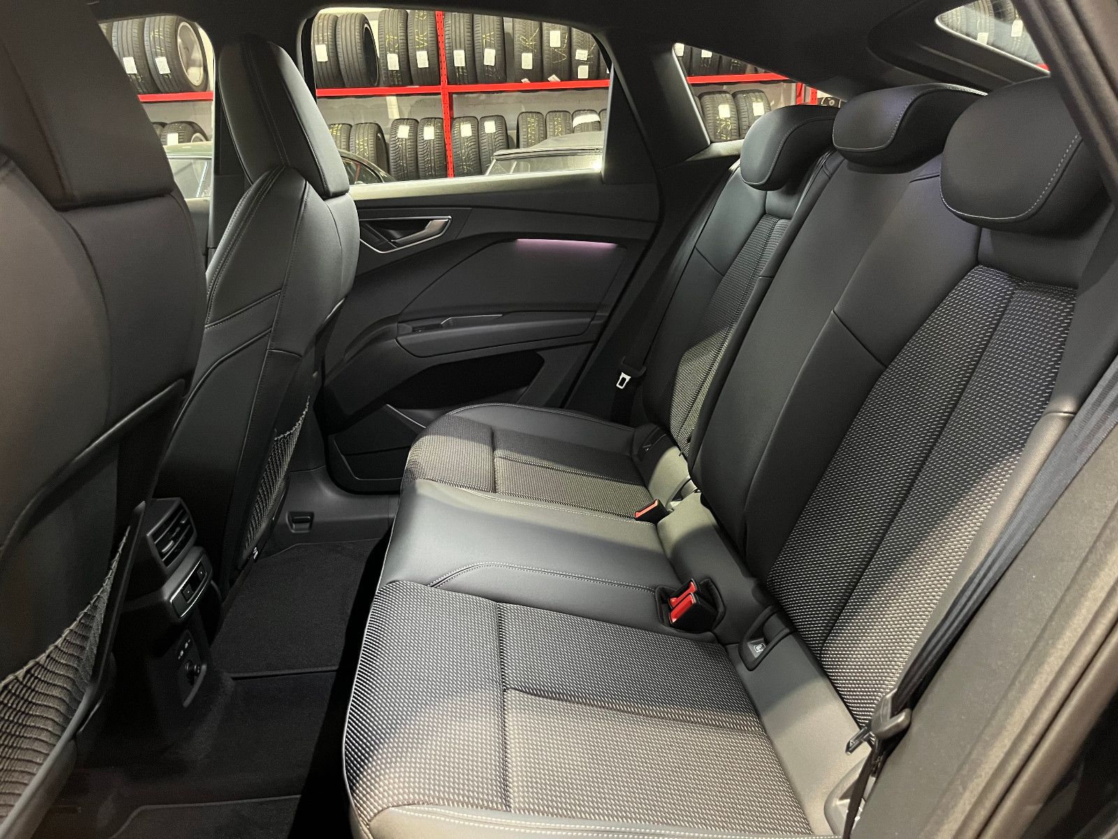 Audi Q4 e-tron foto 14