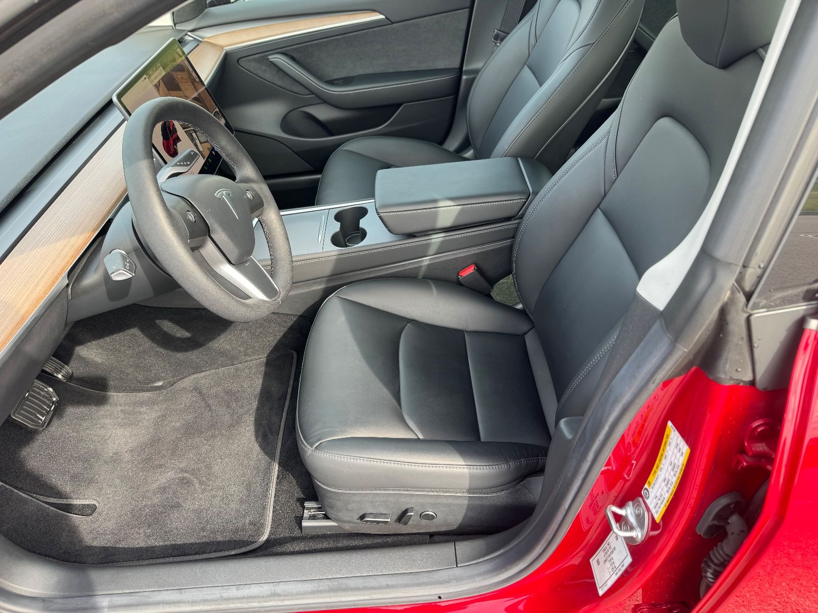 Tesla Model 3 RWD Allwetter 60 kWh Neuwertig Mwst foto 11