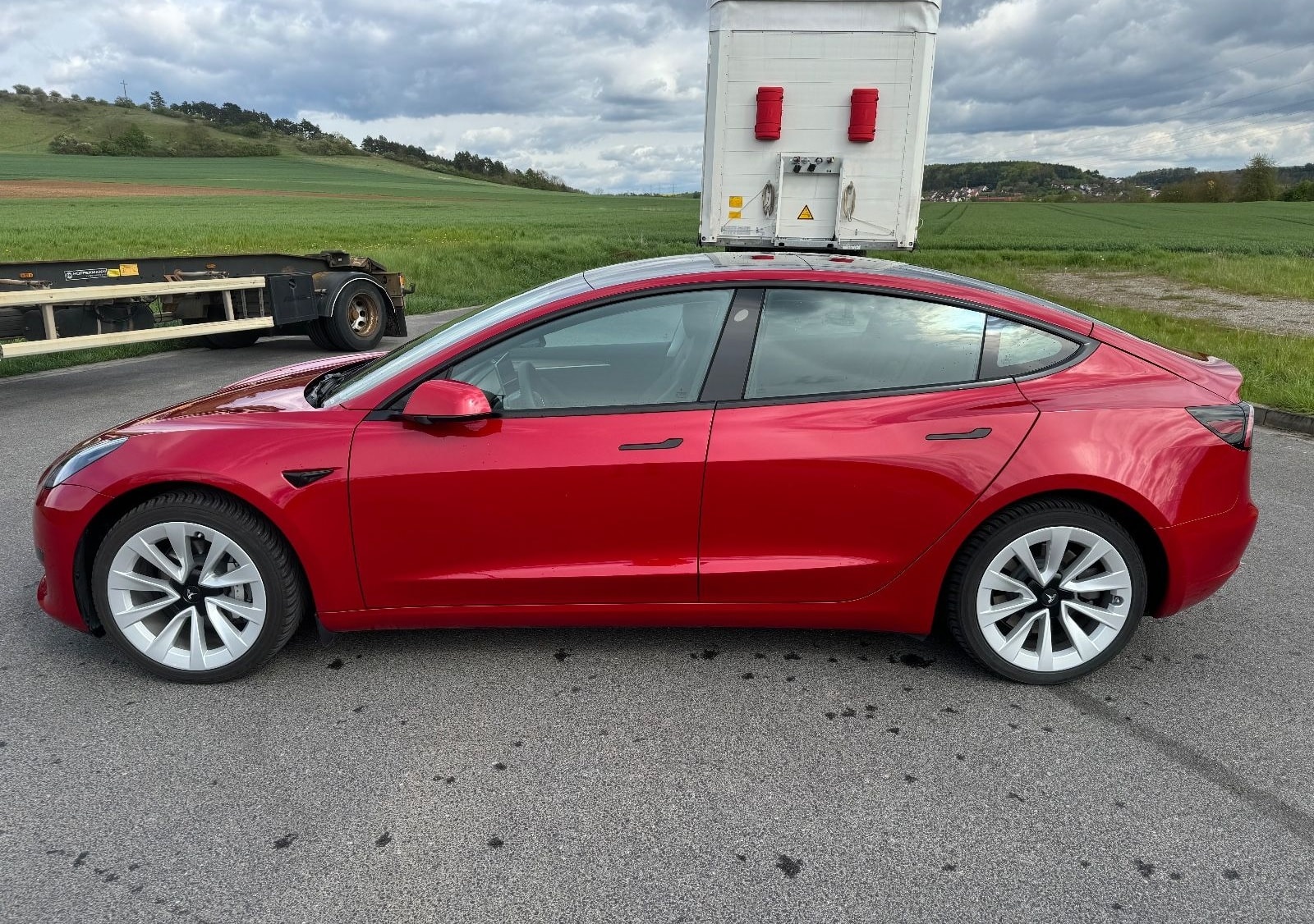 Tesla Model 3 RWD Allwetter 60 kWh Neuwertig Mwst foto 4
