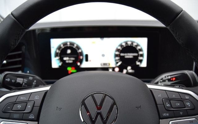 Volkswagen Passat Variant 1.5 eTSI DSG Business AHK/LED/18- foto 13