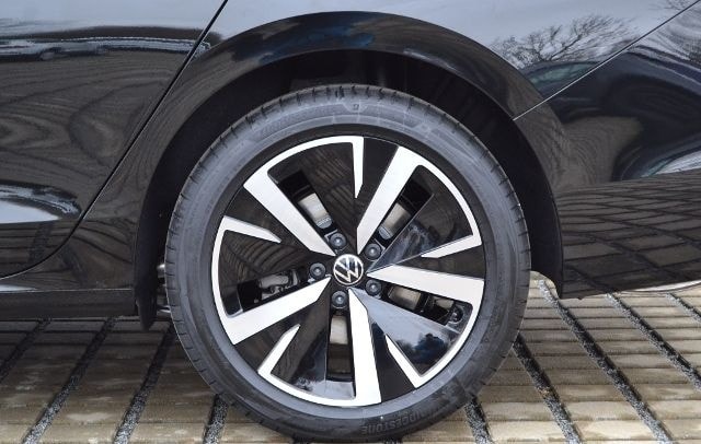 Volkswagen Passat Variant 1.5 eTSI DSG Business AHK/LED/18- foto 6