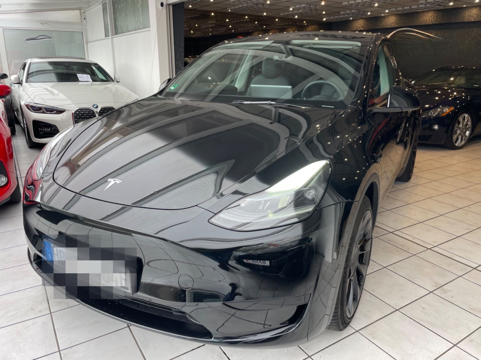Tesla Model Y Basis RWD Garantie 1.Hand foto 1