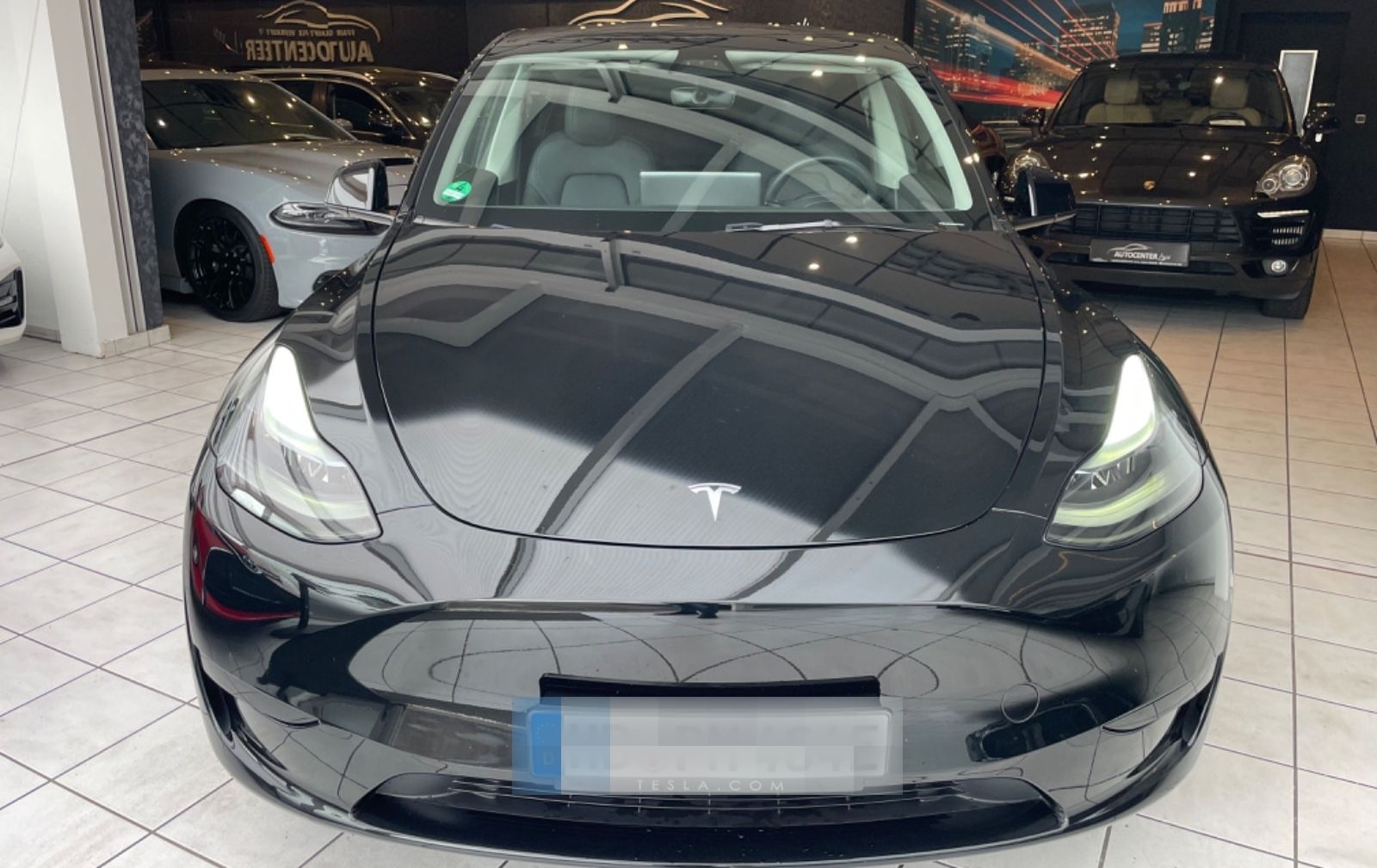 Tesla Model Y Basis RWD Garantie 1.Hand foto 3
