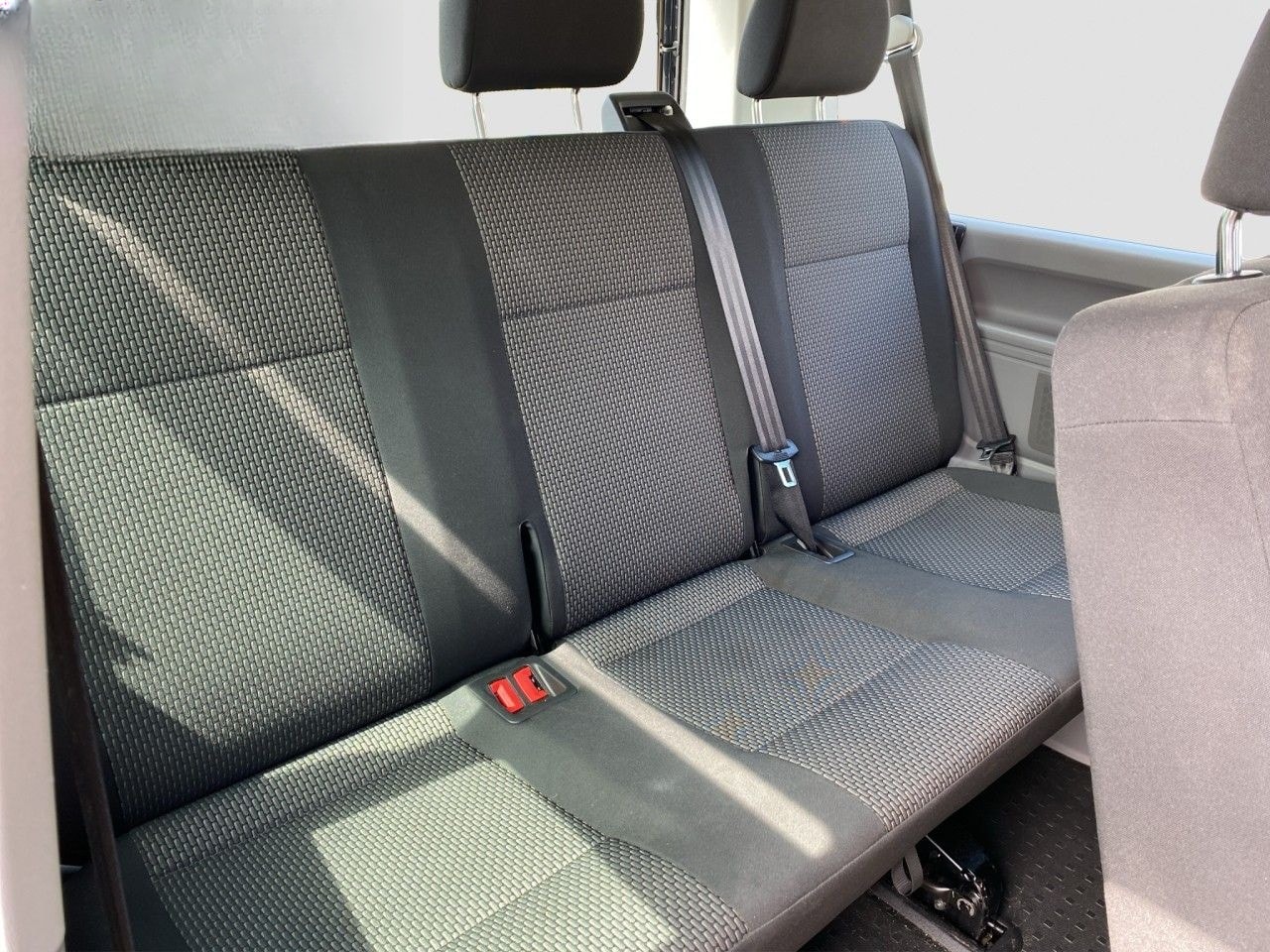 Volkswagen T6.1 2.0 TDI Caravelle PDC KLIMA 9 Sitzer Klima foto 17