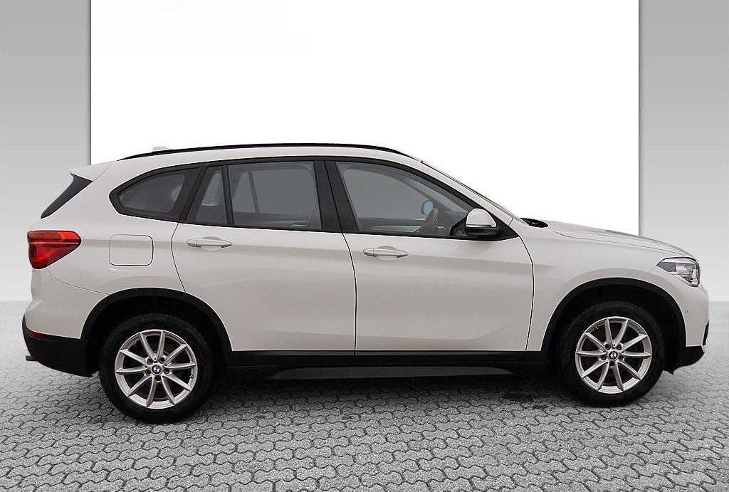 BMW X1 sDrive18d Advantage +NAVI+SHZ+LED+PDC+LM+ foto 2