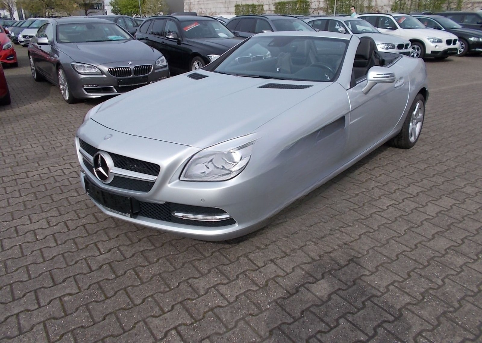 Mercedes-Benz SLK 250 BE Navi Leder Sportsitze Parksensoren foto 1