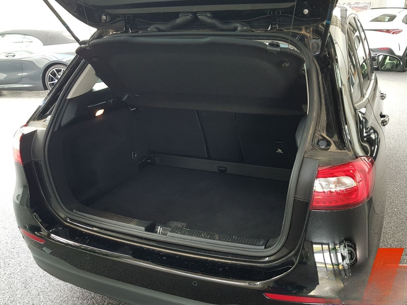 Mercedes-Benz B200d Automatik Navi Sitzhzg. DAB Business Temp. foto 6