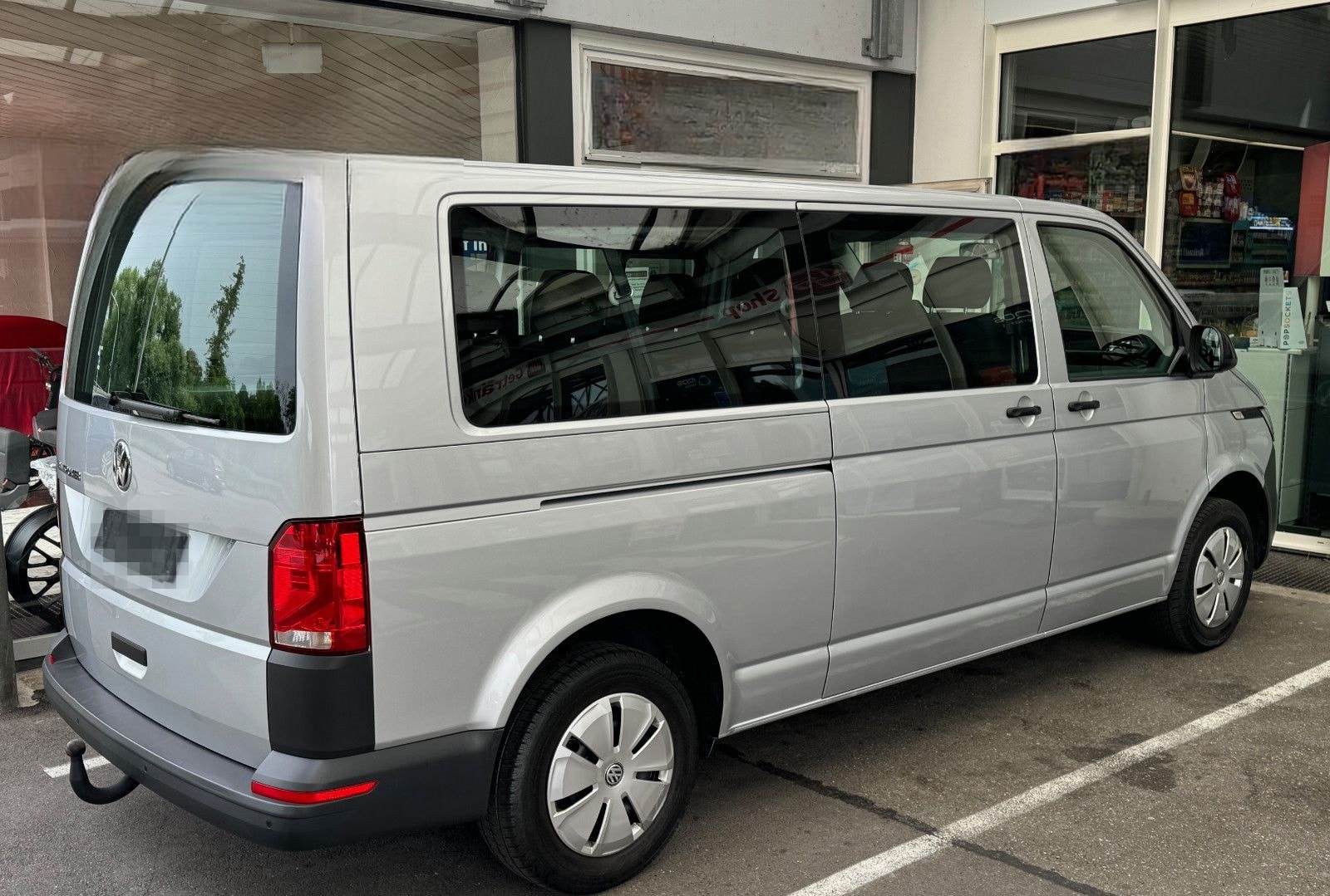 Volkswagen T6.1 2,0 TDI DSG Transporter Kombi LR AHK 9 Sitz foto 3