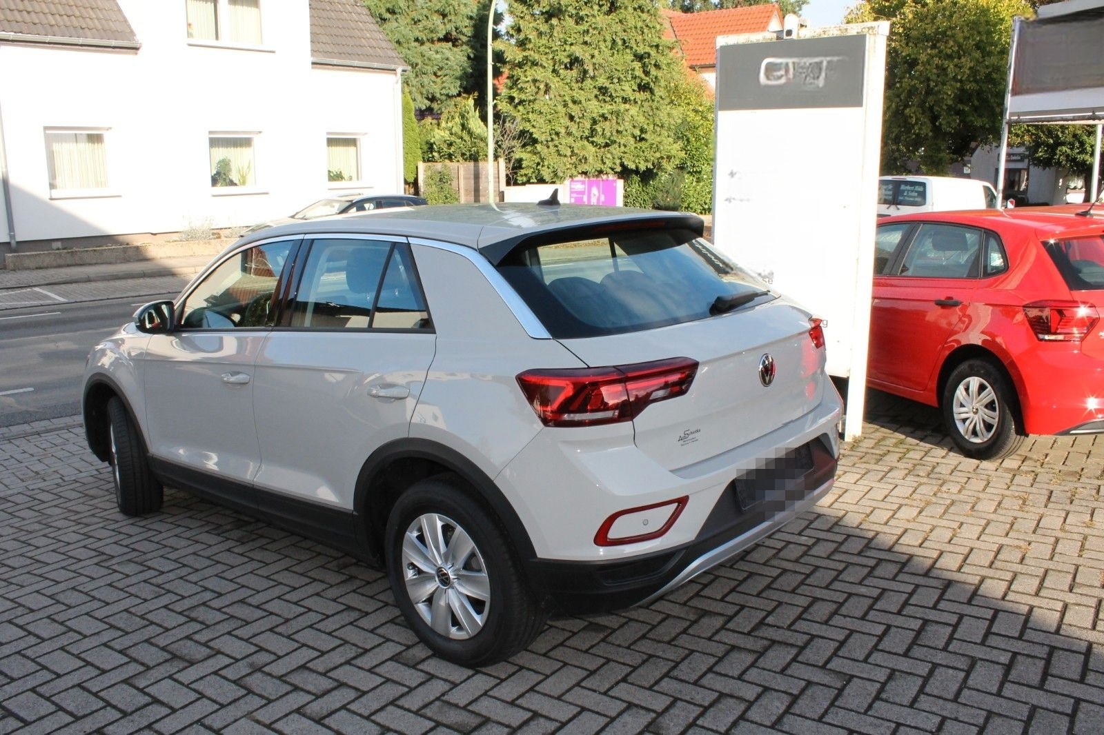 Volkswagen T-Roc 1,0 TSi - Klima-PDC-Navi(App-Connect) foto 3