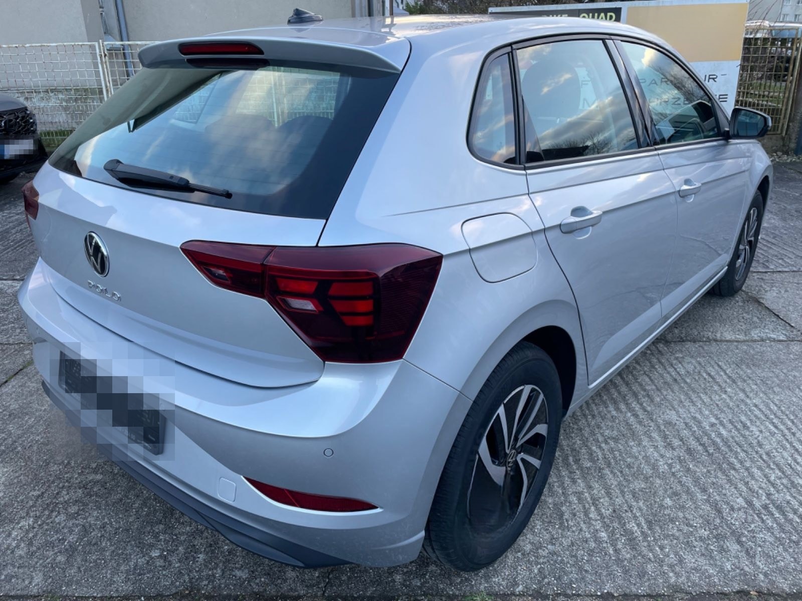 Volkswagen Polo VI Life LED / ACC / PDC foto 4