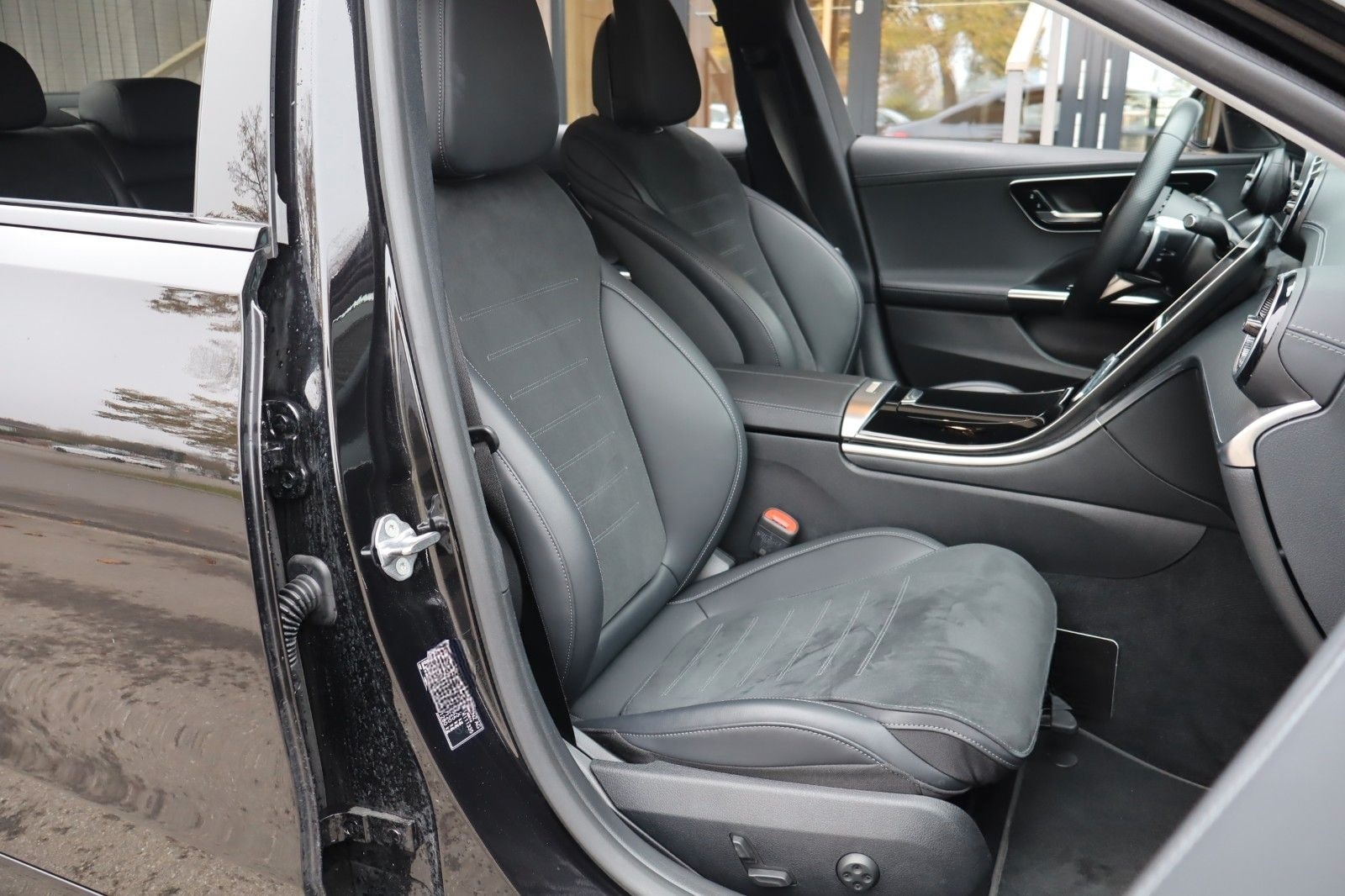 Mercedes-Benz C 220 C -Klasse Lim. AMG Line//LED/Schiebedach/ foto 18