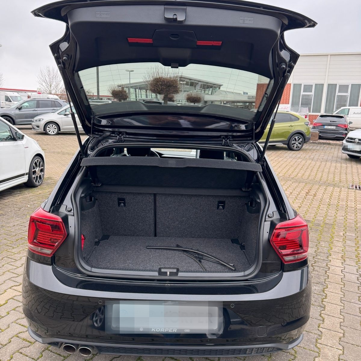 Volkswagen Polo VI GTI 2.0TSI foto 4