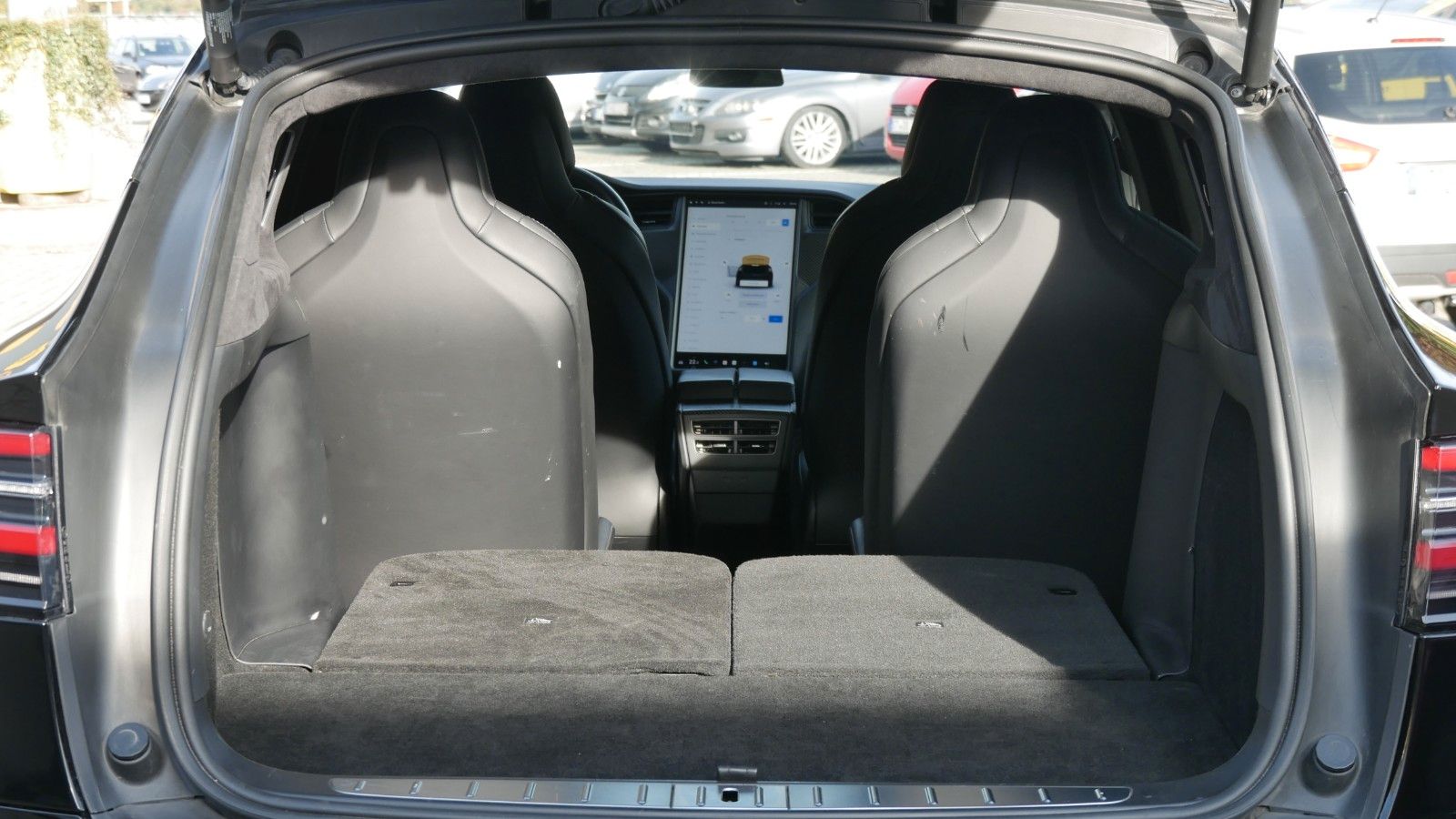 Tesla Model X Dual 6 Sitze*Navi*AHK*90,62% SOH foto 18