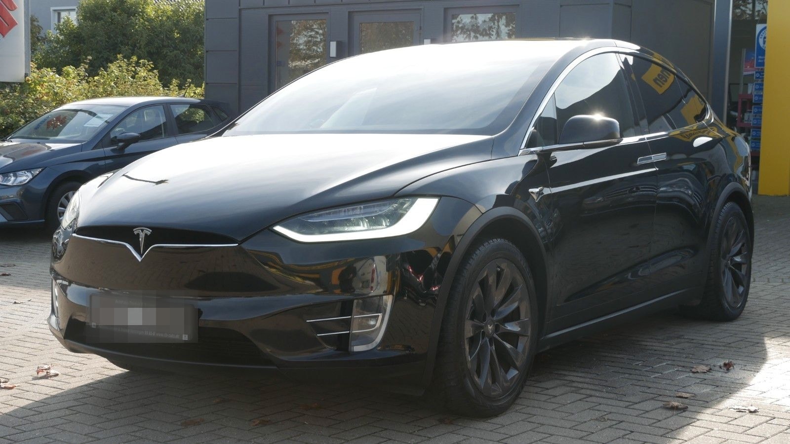 Tesla Model X Dual 6 Sitze*Navi*AHK*90,62% SOH foto 3