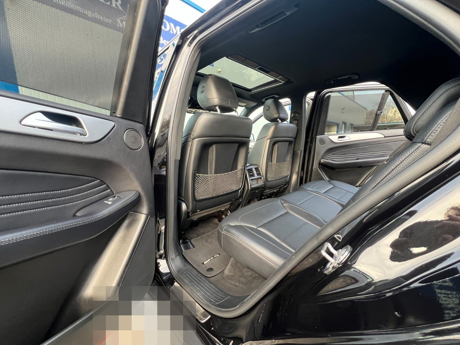 Mercedes-Benz GLE 350 4M AMG-LINE COMAND SCHIEBED. LED KEYLESS foto 13